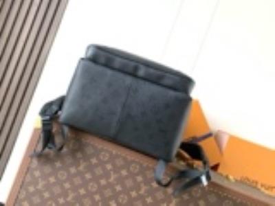 wholesale quality louis vuitton backpack m26765 discovery cargo